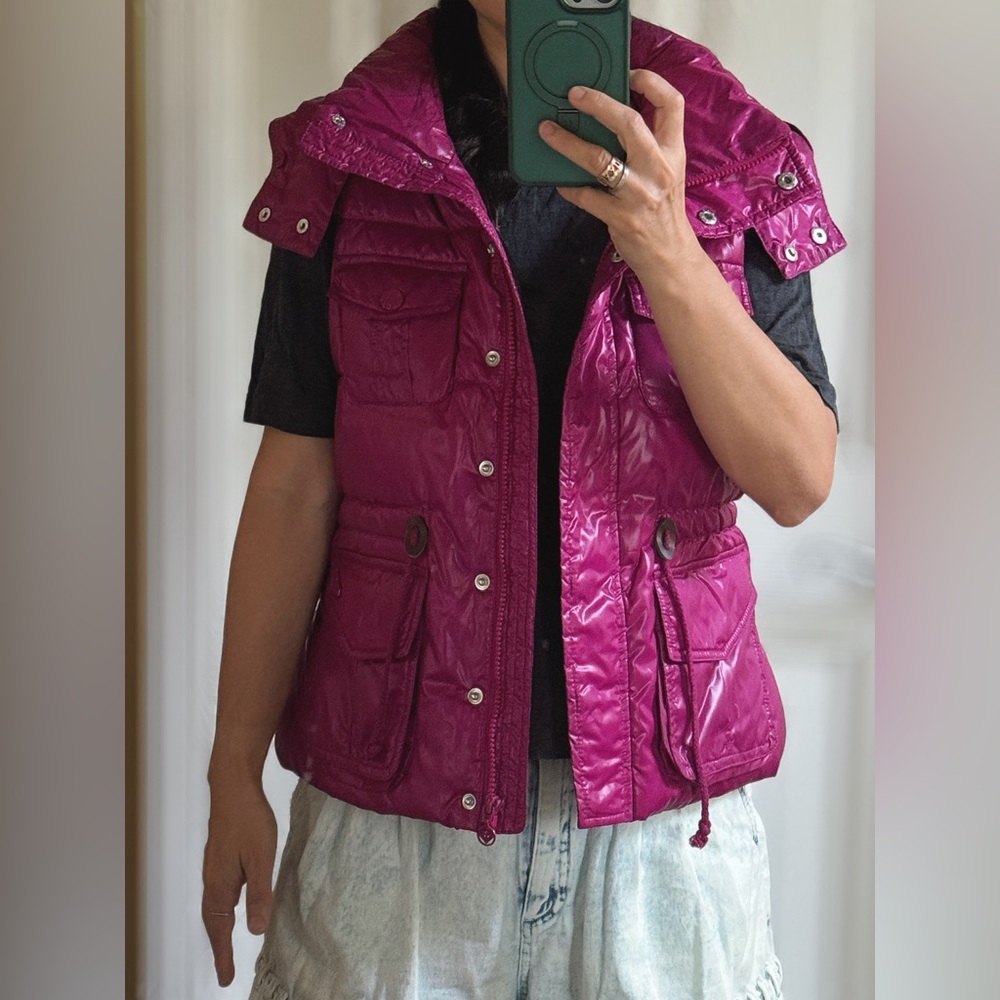 Roxy Fuchsia Down Vest ( recommend to size S)